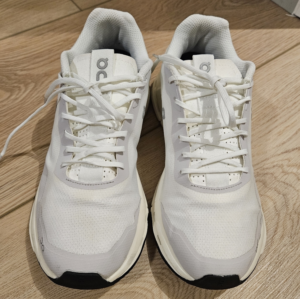 Size 7 Cloudnova
